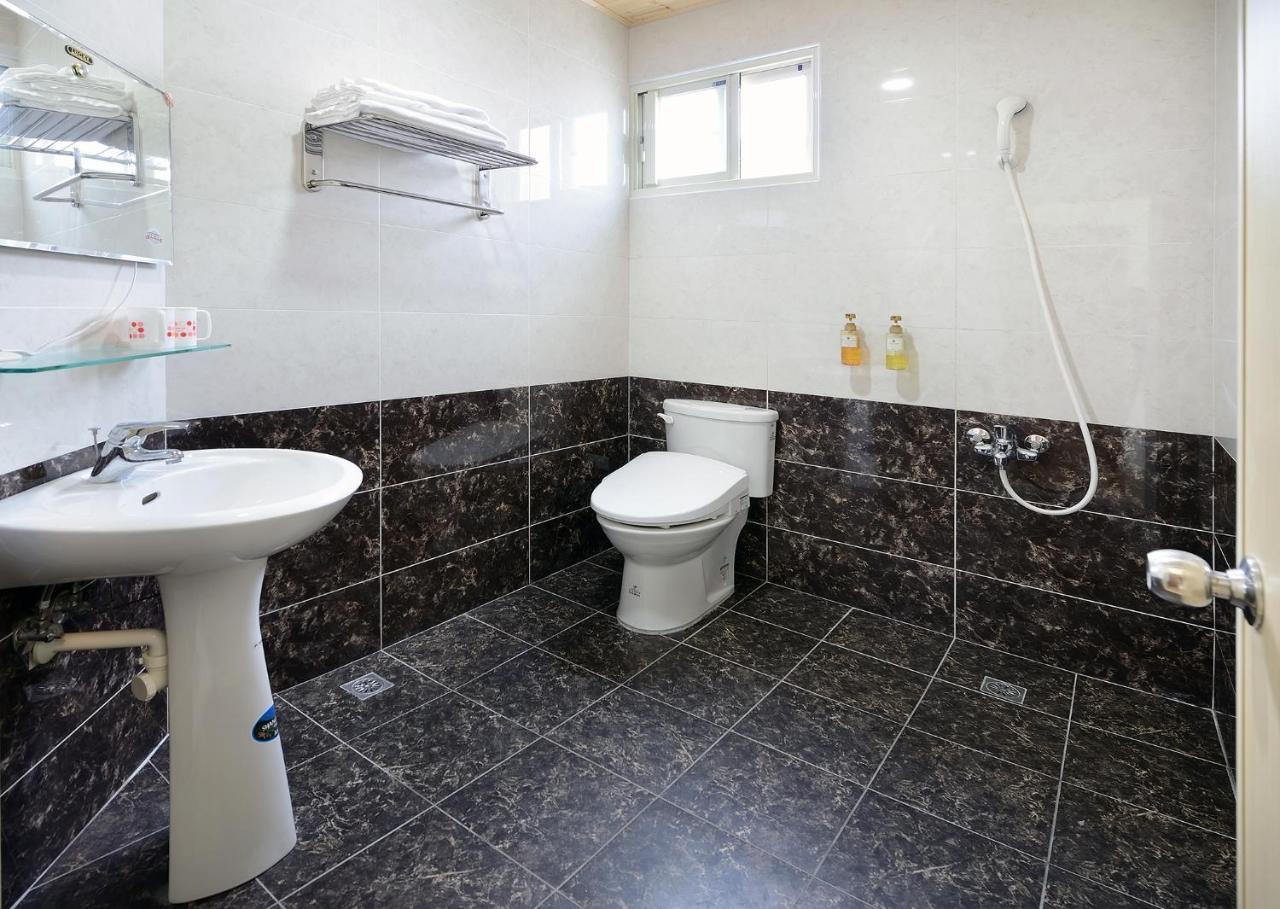 魚礁十五號民宿 Fishhome 15 無電梯 No Elevator 不接待六歲以下兒童 New Taipei City Bagian luar foto
